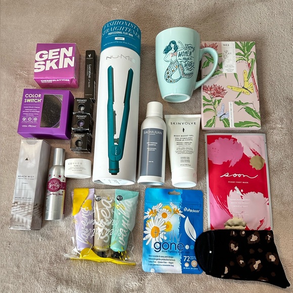 Beauty box #2 LOWEST PRICE -will not bundle due to weight